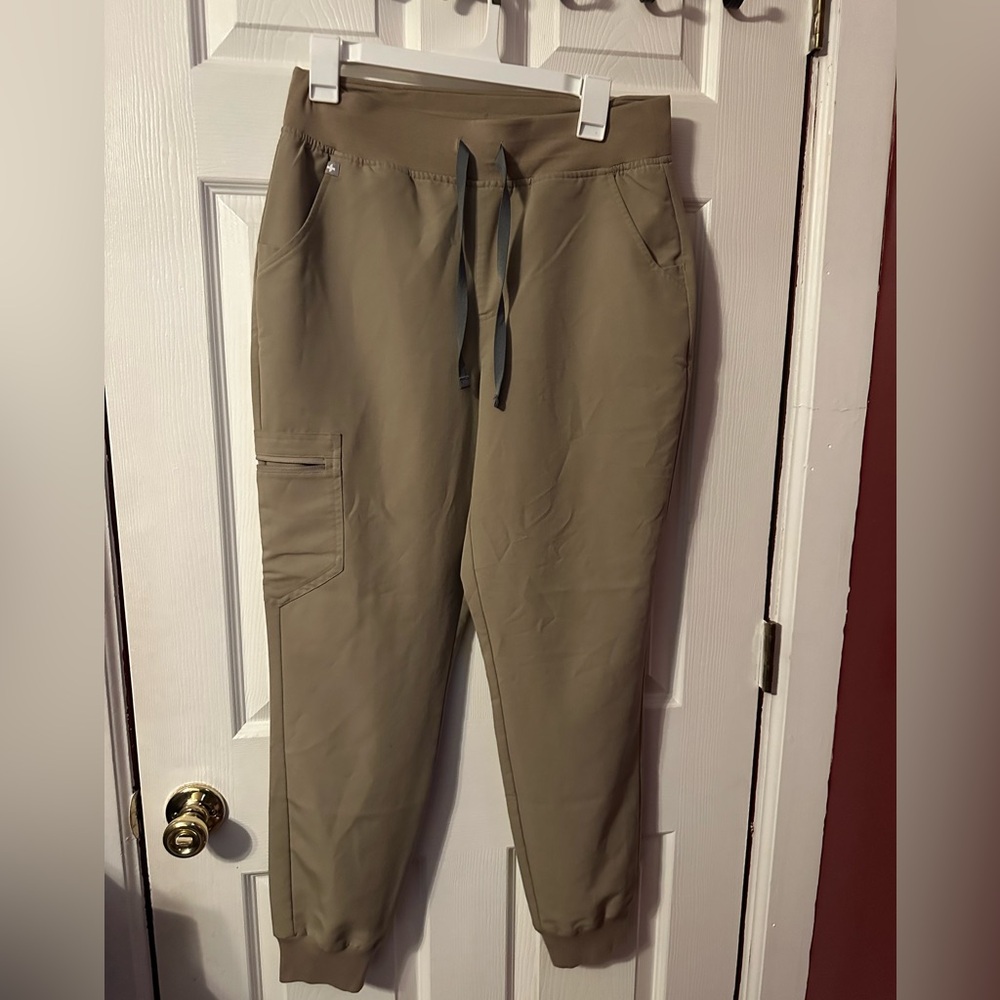 Women’s latte Zamora High waisted 2.0 jogger scrub pants